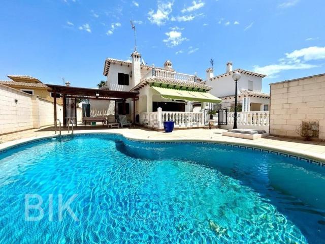 Chalet, La Zenia, Orihuela
