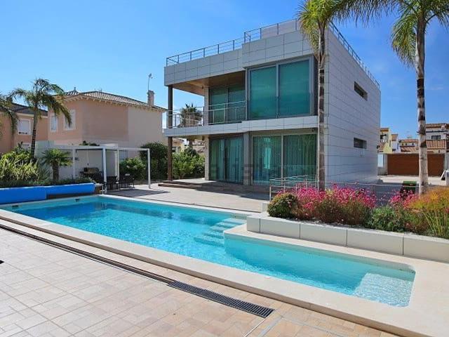 Chalet, La Zenia, Orihuela