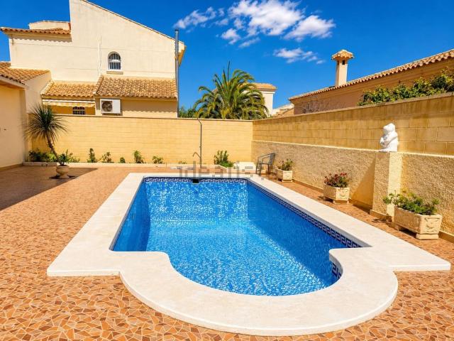 Chalet, La Zenia, Orihuela