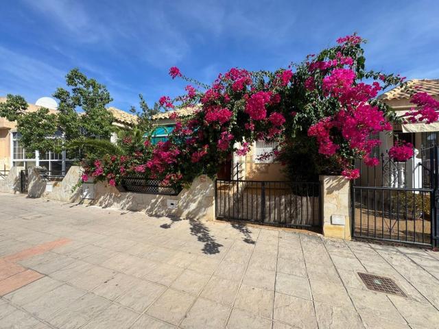 Chalet, La Zenia, Orihuela