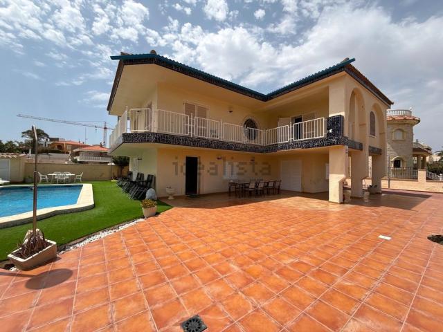 Chalet, La Zenia, Orihuela