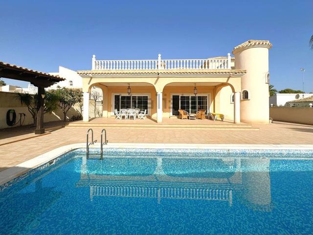 Chalet, La Zenia, Orihuela