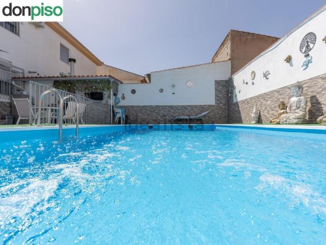 Chalet, Lachar