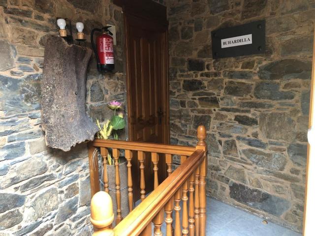Chalet, Ladrillar