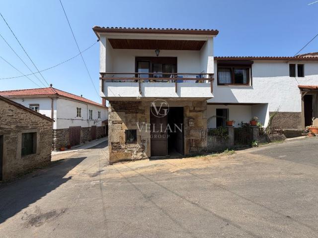 Chalet, Lalin
