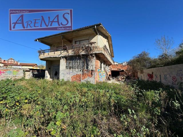 Chalet, Laredo