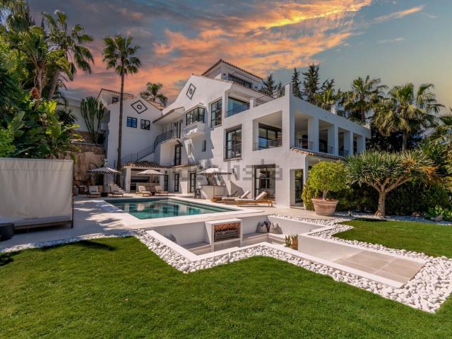 Chalet, Las Brisas, Marbella