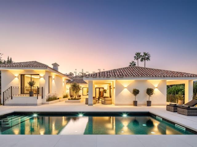 Chalet, Las Brisas, Marbella
