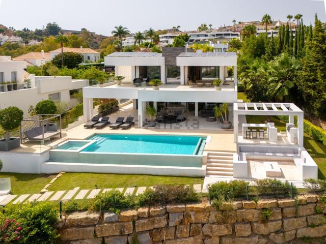 Chalet, Las Brisas, Marbella