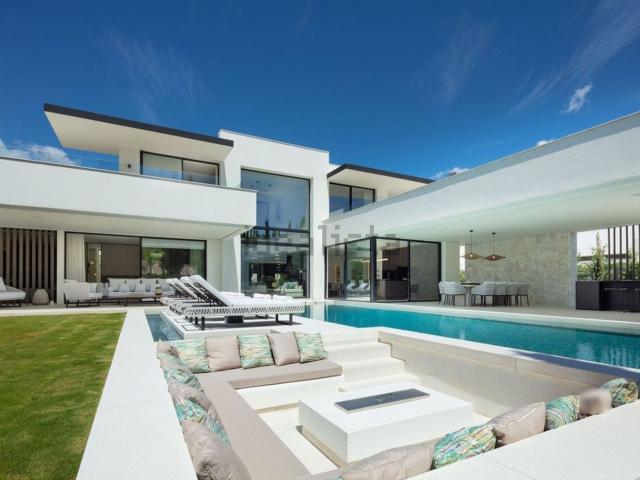 Chalet, Las Brisas, Marbella