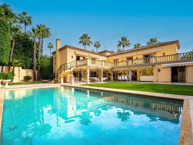 Chalet, Las Brisas, Marbella