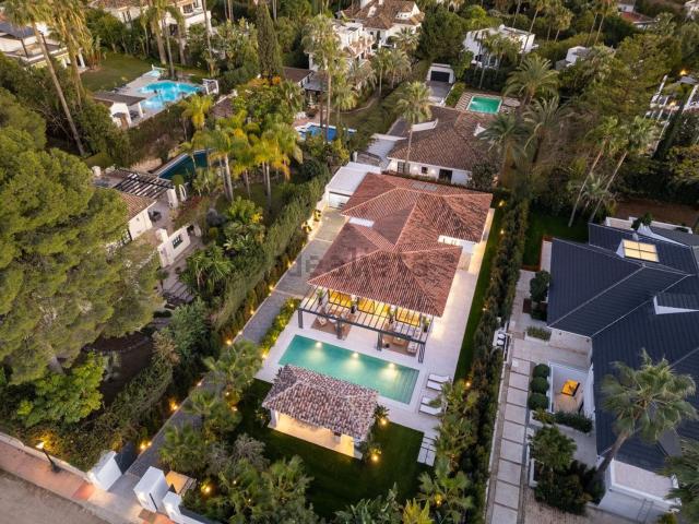 Chalet, Las Brisas, Marbella