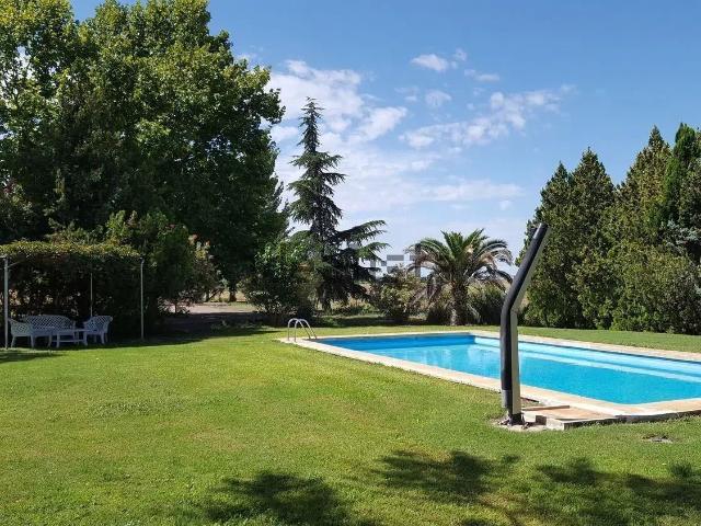 Chalet, Las Casas