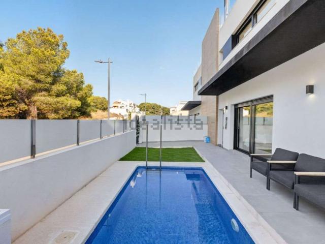 Chalet, Las Filipinas, Orihuela
