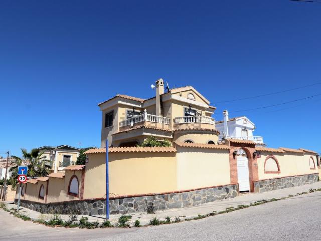 Chalet, Las Filipinas, Orihuela