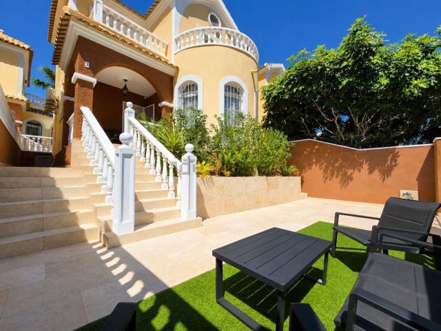 Chalet, Las Filipinas, Orihuela