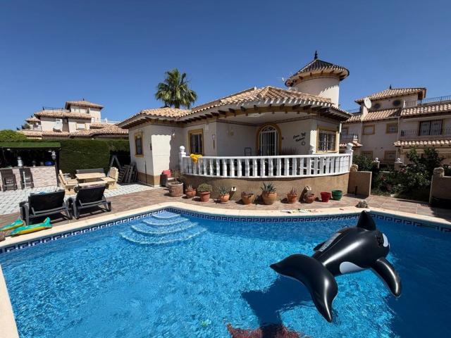 Chalet, Las Filipinas, Orihuela