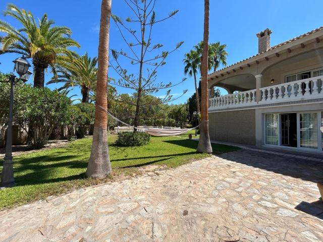 Chalet, Las Filipinas, Orihuela