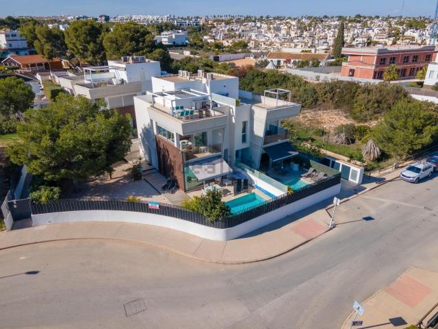 Chalet, Las Filipinas, Orihuela