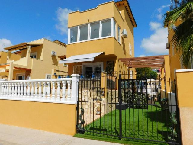 Chalet, Las Filipinas, Orihuela