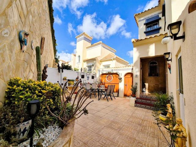 Chalet, Las Filipinas, Orihuela