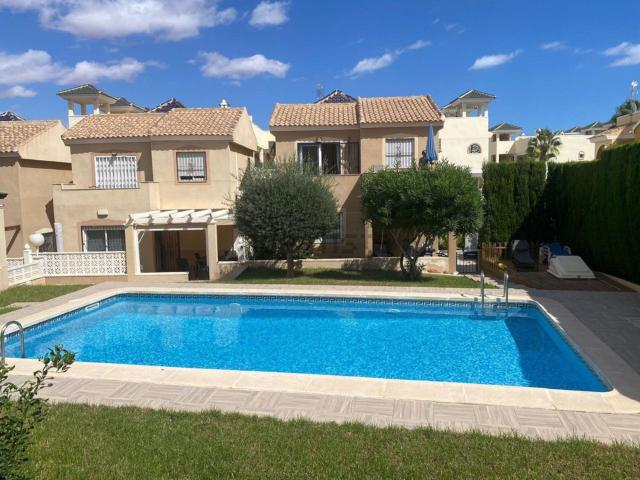 Chalet, Las Filipinas, Orihuela