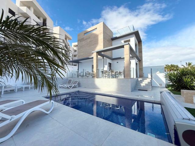 Chalet, Las Filipinas, Orihuela