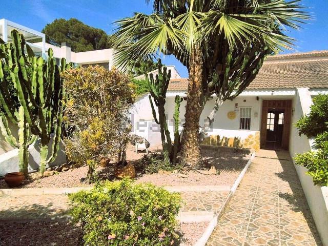 Chalet, Las Filipinas, Orihuela