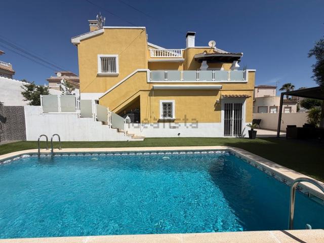 Chalet, Las Filipinas, Orihuela