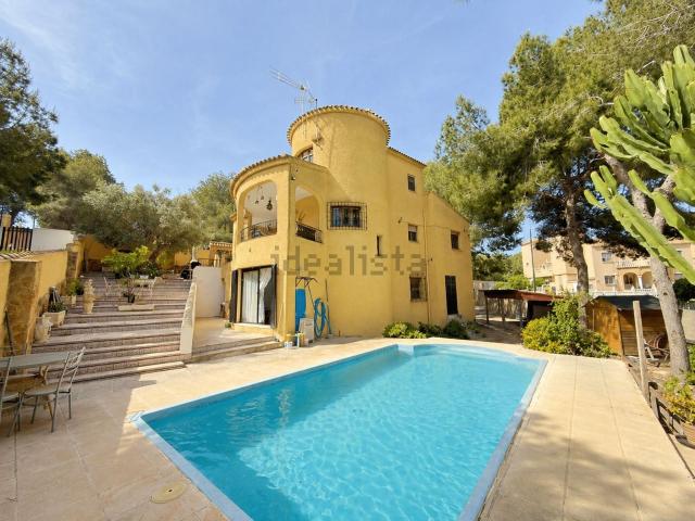 Chalet, Las Filipinas, Orihuela