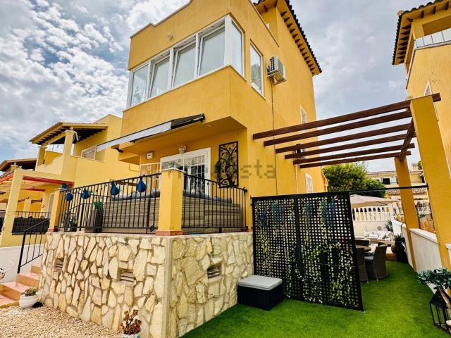 Chalet, Las Filipinas, Orihuela
