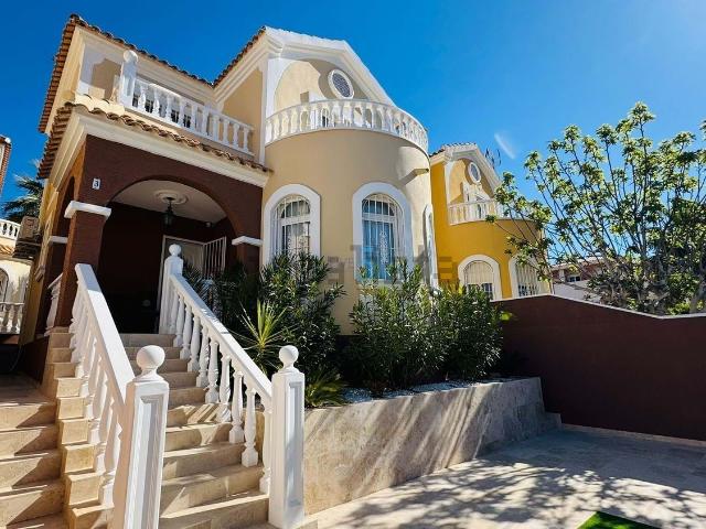 Chalet, Las Filipinas, Orihuela