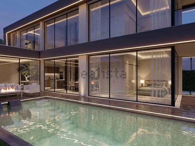 Chalet, Las Lomas de Río Verde, Marbella