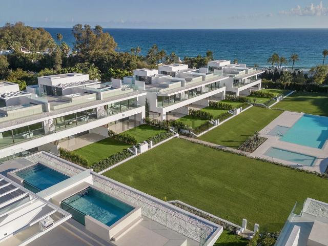 Chalet, Las Lomas de Río Verde, Marbella