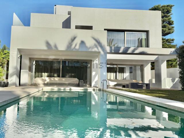 Chalet, Las Lomas de Río Verde, Marbella