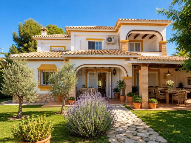 Chalet, Las Lomas de Río Verde, Marbella