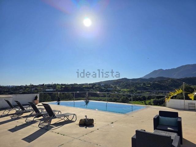 Chalet, Las Lomas, Estepona