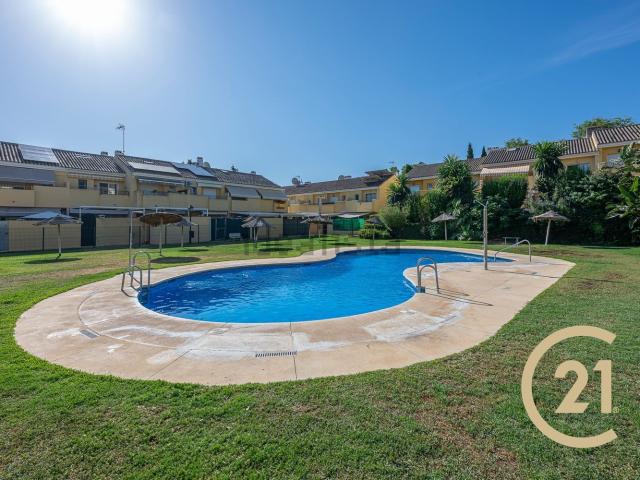 Chalet, Las Lomas, Estepona