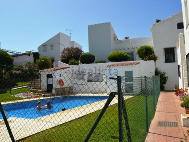 Chalet, Las Lomas, Estepona