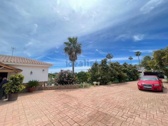 Chalet, Las Lomas, Estepona