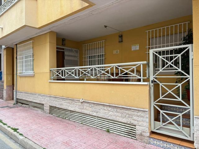 Chalet, Las Piscinas Naturales, Torrevieja