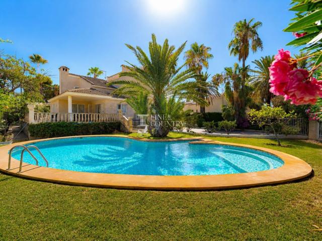 Chalet, Les Bassetes El Marjal, Denia