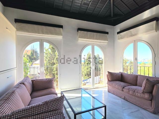 Chalet, Limonar, Málaga