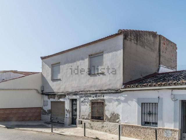 Chalet, Linares
