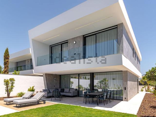 Chalet, Linda Vista Nueva Alcántara Cortijo Blanco, Marbella