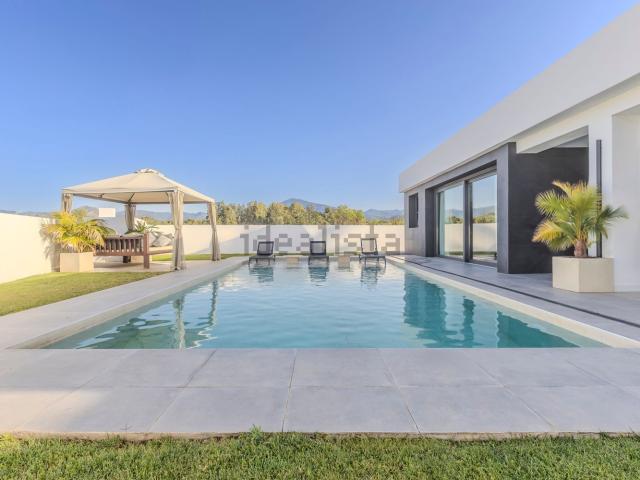 Chalet, Linda Vista Nueva Alcántara Cortijo Blanco, Marbella