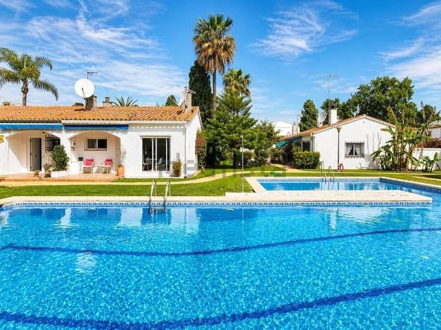 Chalet, Linda Vista Nueva Alcántara Cortijo Blanco, Marbella