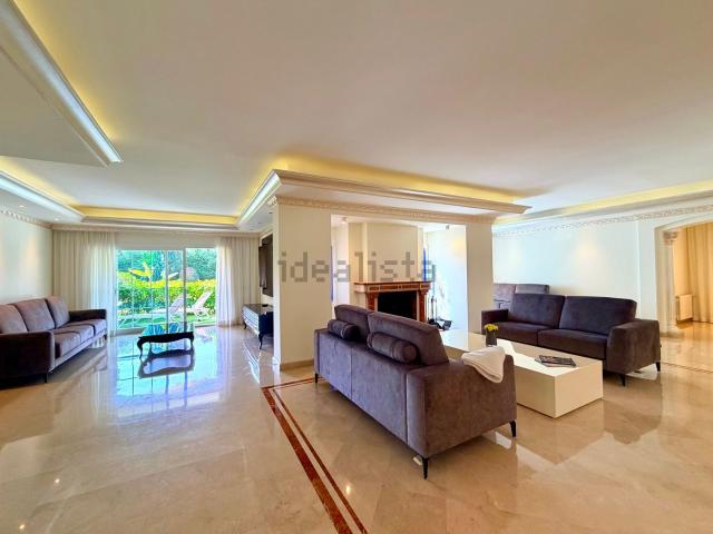 Chalet, Linda Vista Nueva Alcántara Cortijo Blanco, Marbella