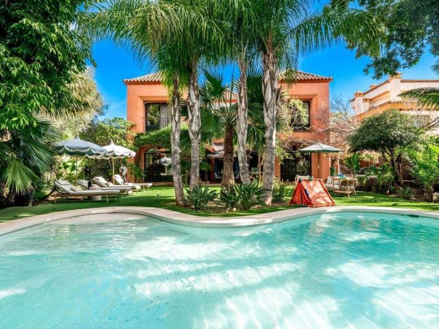 Chalet, Linda Vista Nueva Alcántara Cortijo Blanco, Marbella