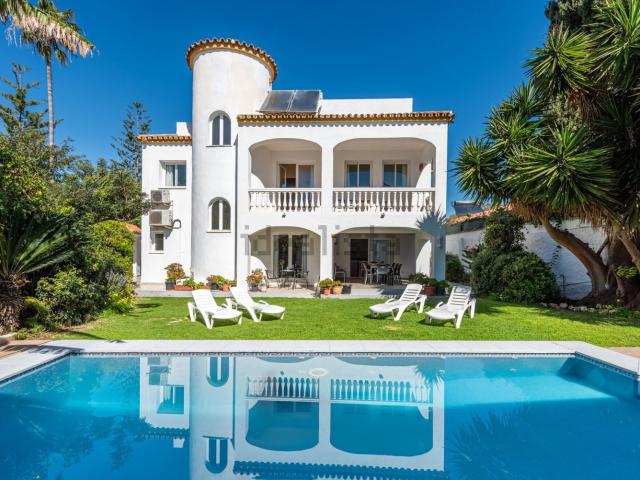 Chalet, Linda Vista Nueva Alcántara Cortijo Blanco, Marbella